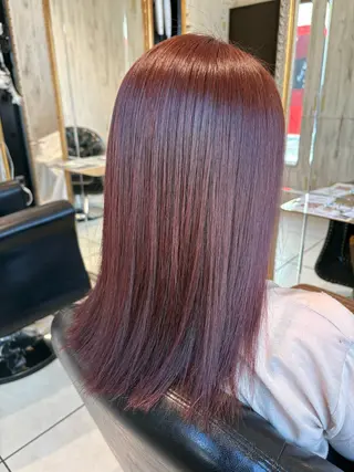 ミディアム カラー 鶴谷 麻衣のヘアスタイル
