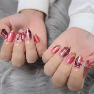 ネイル u.Neek（apartmentシェアサロン内）所属・u.Neek minaのネイルデザイン