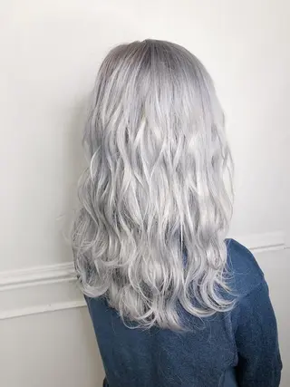 ロング カラー ヘアアレンジ メンズ キッズ 💟Chloe原宿店 🩶ハイトーンのヘアスタイル