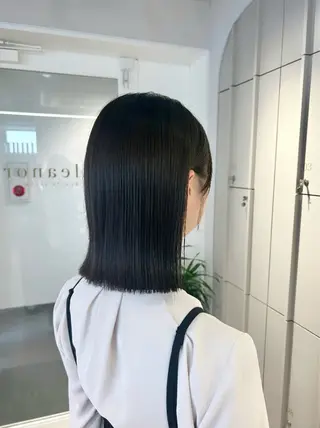 ミディアム カラー 若狭 愛梨のヘアスタイル