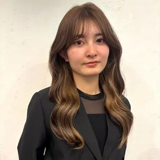 ロング カラー 透明感カラー/ くびれヘア/ユウユのヘアスタイル