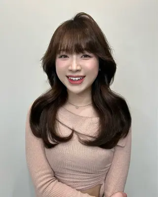 セミロング カラー 心斎橋l大人韓国ヘア レイヤー×艶カラーのヘアスタイル
