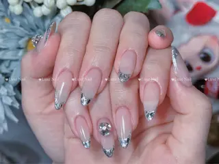 ネイル Luxe Nail Salonのネイルデザイン