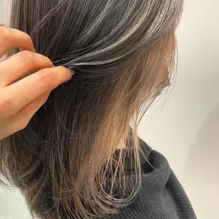 ミディアム カラー UMEDA FIGAROのヘアスタイル