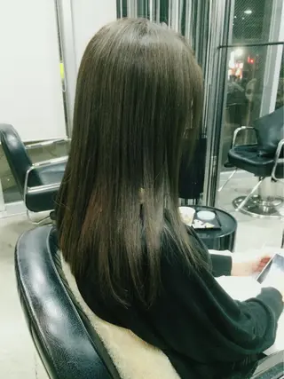 セミロング ロング カラー SUNNY GRACEのヘアスタイル