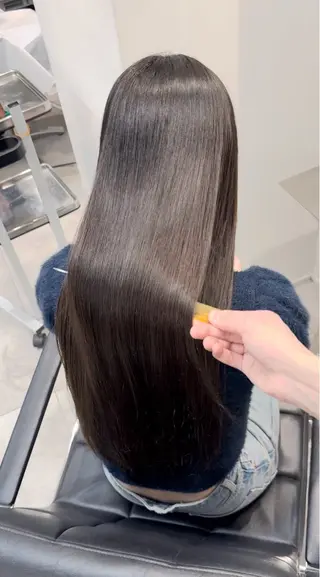 ロング ✨美髪矯正✨髪質改善 ✨レイヤー✨大山　悠のヘアスタイル