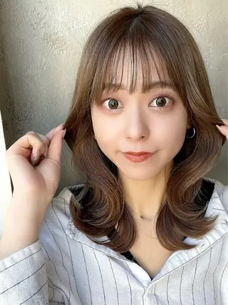 ミディアム カラー パーマ ヘアアレンジ 骨格別小顔カット/ 顔周りカット/金井のヘアスタイル