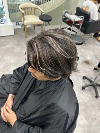 カラー メンズ 笹江 瑞穂のヘアスタイル