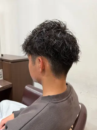 パーマ メンズ 仲井 充のヘアスタイル