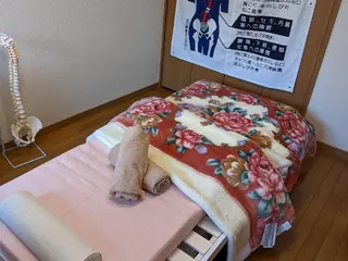 骨盤専門カイロ& エステsunnyのエステ・リラクイメージ
