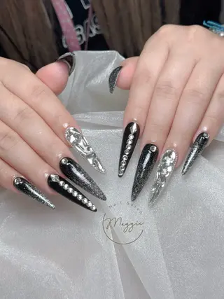 ネイル Maggie Nail🦩のネイルデザイン