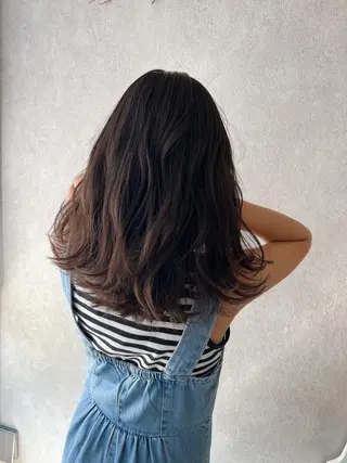 セミロング 伊藤 栄子のヘアスタイル