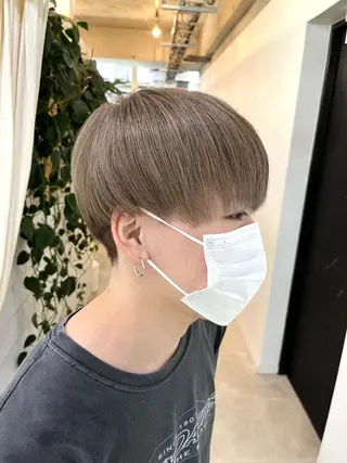 セミロング カラー ブリーチ有無Wカラー メンズパーマ大成のヘアスタイル