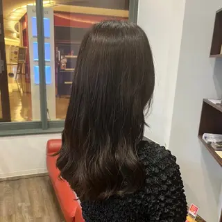 セミロング カラー 髪質改善、パーマ 山崎純生のヘアスタイル