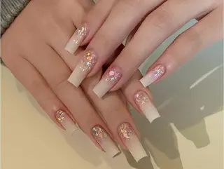 ネイル 小島 阿佑美のネイルデザイン