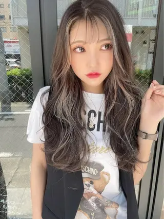 セミロング カラー 興津/韓国レイヤー ダブルカラー美髪縮毛のヘアスタイル