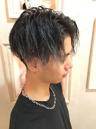 カラー メンズ 井上 日菜乃のヘアスタイル
