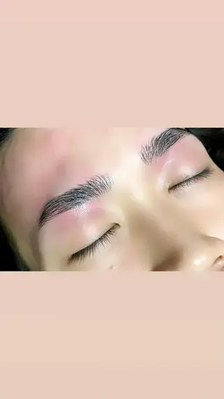 アイブロウ EYES YUNのマツエク・マツパデザイン