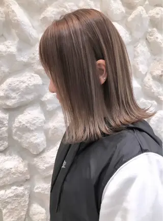 ミディアム ⭐︎ Airiのヘアスタイル