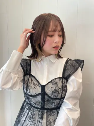 ミディアム 米澤 由衣のヘアスタイル