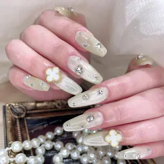 ネイル Queens 榊 まおのネイルデザイン