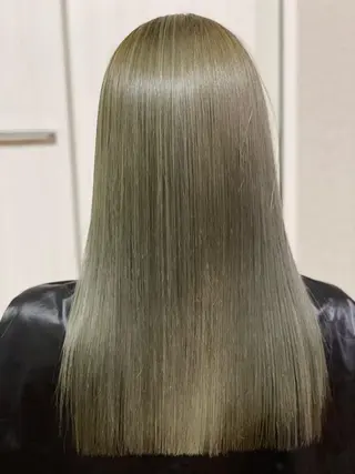 ロング 横浜関内髪質改善 re:Magoのヘアスタイル