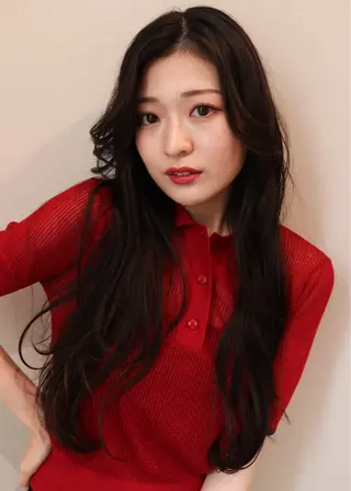 ロング 曲がるストレート/ レイヤー/大野真央のヘアスタイル