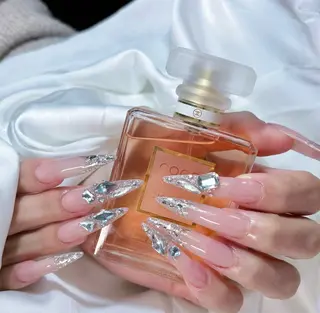 ネイル D-BEAUTY Nailsalonのネイルデザイン