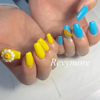 ショート ネイル nail salon Revymoreのネイルデザイン