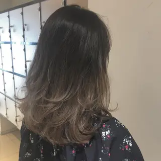ミディアム 艶髪 森田/嵩士のヘアスタイル