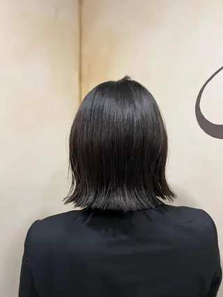 カラー 秋澤 楓のヘアスタイル
