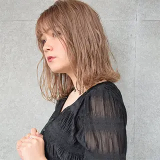 セミロング カラー クスノキ ヤスタカのヘアスタイル