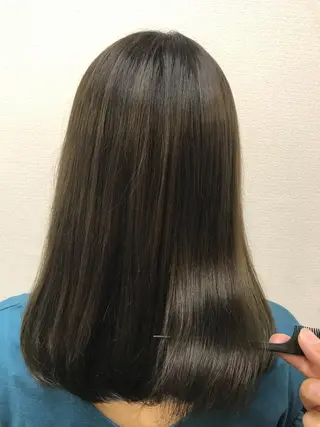 ミディアム カラー 吉森 満俊のヘアスタイル