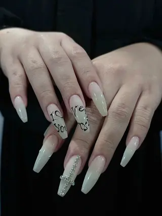 ネイル laboT nuit hinaのネイルデザイン