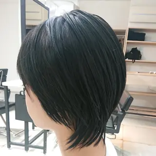 ショート 大人ショートのスペシ ャリスト✨️井上雄輝のヘアスタイル