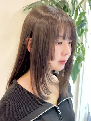 ロング カラー VIEW EHIME 齋藤  あつきのヘアスタイル