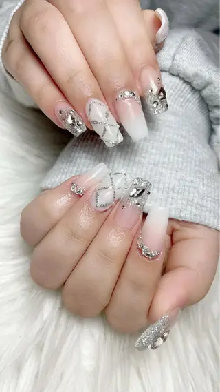 ネイル Feel ‪‪☺︎‬Yuriaのネイルデザイン