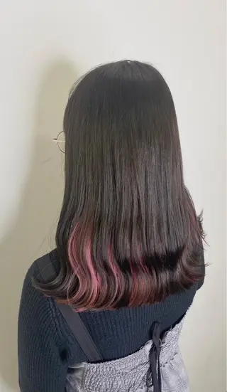 セミロング カラー メンズ レイヤー ウルフ 弓木啓輔のヘアスタイル