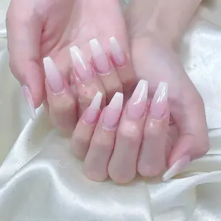 ネイル misaki 🩰‎🤍🎀のネイルデザイン