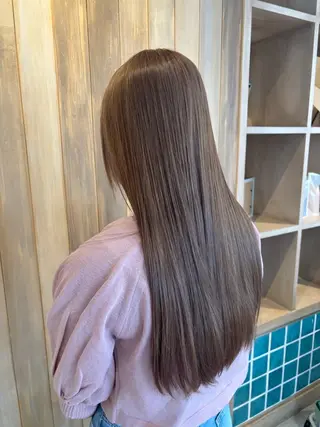 ロング 峯崎響乃 ツヤ髪透明感カラーのヘアスタイル