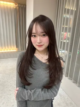 ロング 岩永 ひなのヘアスタイル