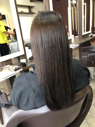 セミロング 女性指名人気no.1 尾崎のヘアスタイル