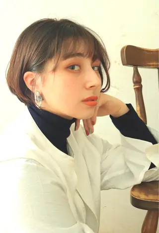 ショート カラー ヘアアレンジ ゆさこのか ダブルカラー／縮毛のヘアスタイル