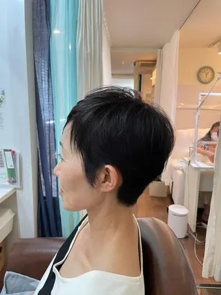 ショート 🌈elua yukaのヘアスタイル