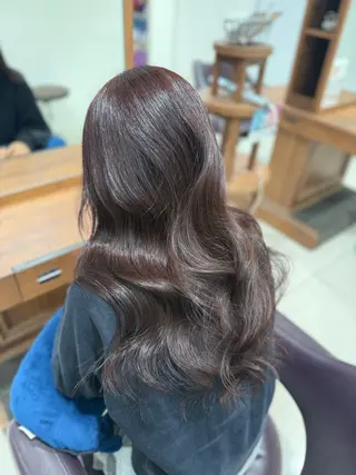 カラー ミニヨン高の原店所属・木村 有希のヘアスタイル