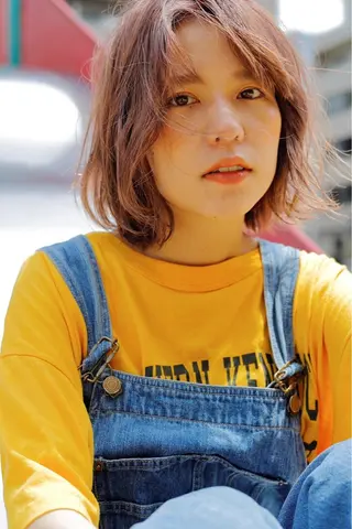 ミディアム さの あやねのヘアスタイル