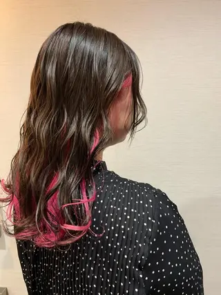 セミロング カラー 蓮見  友里のヘアスタイル