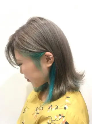 ミディアム ブリーチカラー☆ 再生トリートメントのヘアスタイル