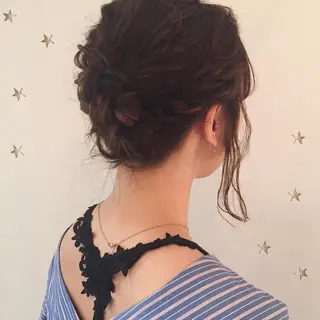 ミディアム ヘアアレンジ 市川 千夏のヘアスタイル