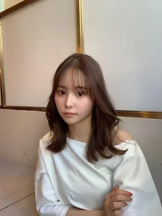 ミディアム レイヤー専門家 ダブルカラー修のヘアスタイル